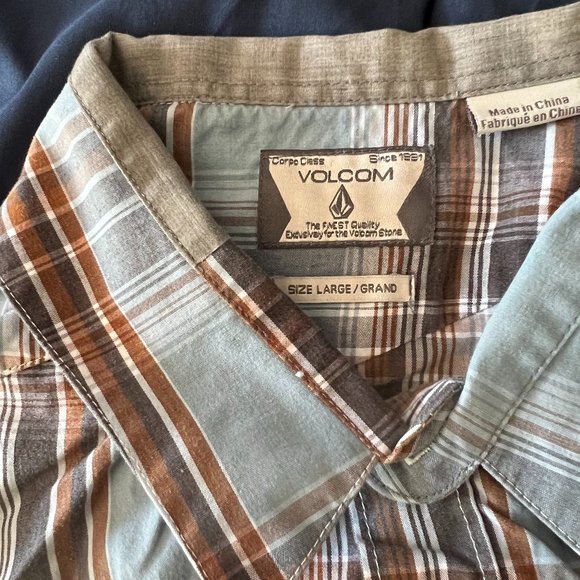 Volcom men's classic button up SS - Picture 2 of 8